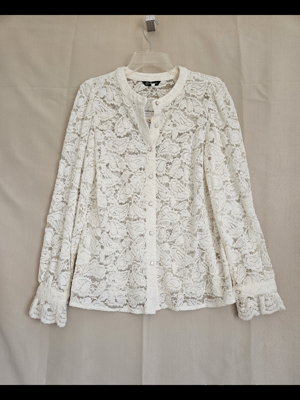 Lace Button-Front Blouse in White Size M